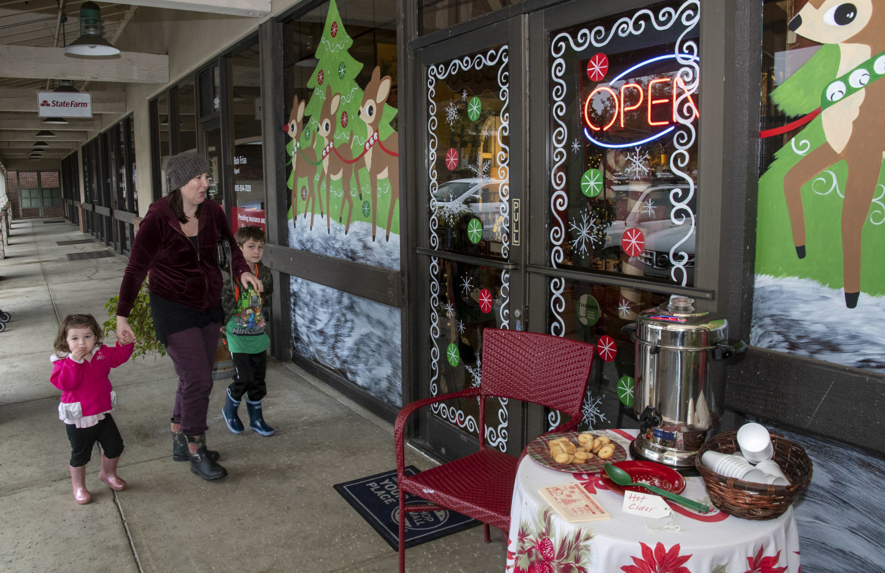 113019 Small Business Saturday 07.jpg